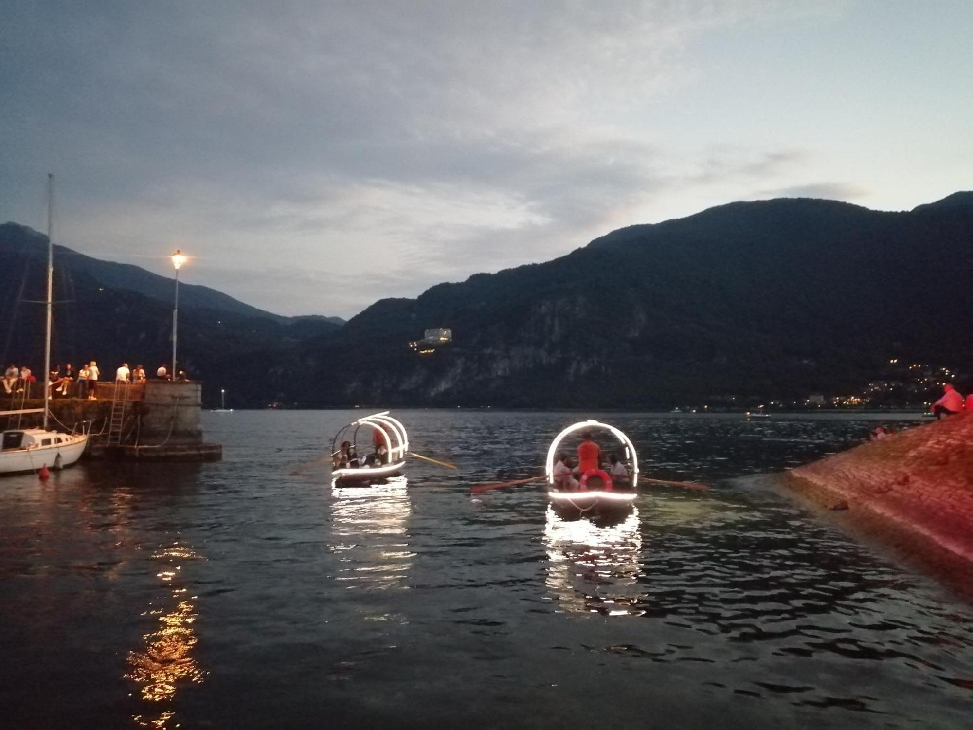 Lake And Guzzi View - Holiday Home マンデッロ・デル・ラーリオ エクステリア 写真